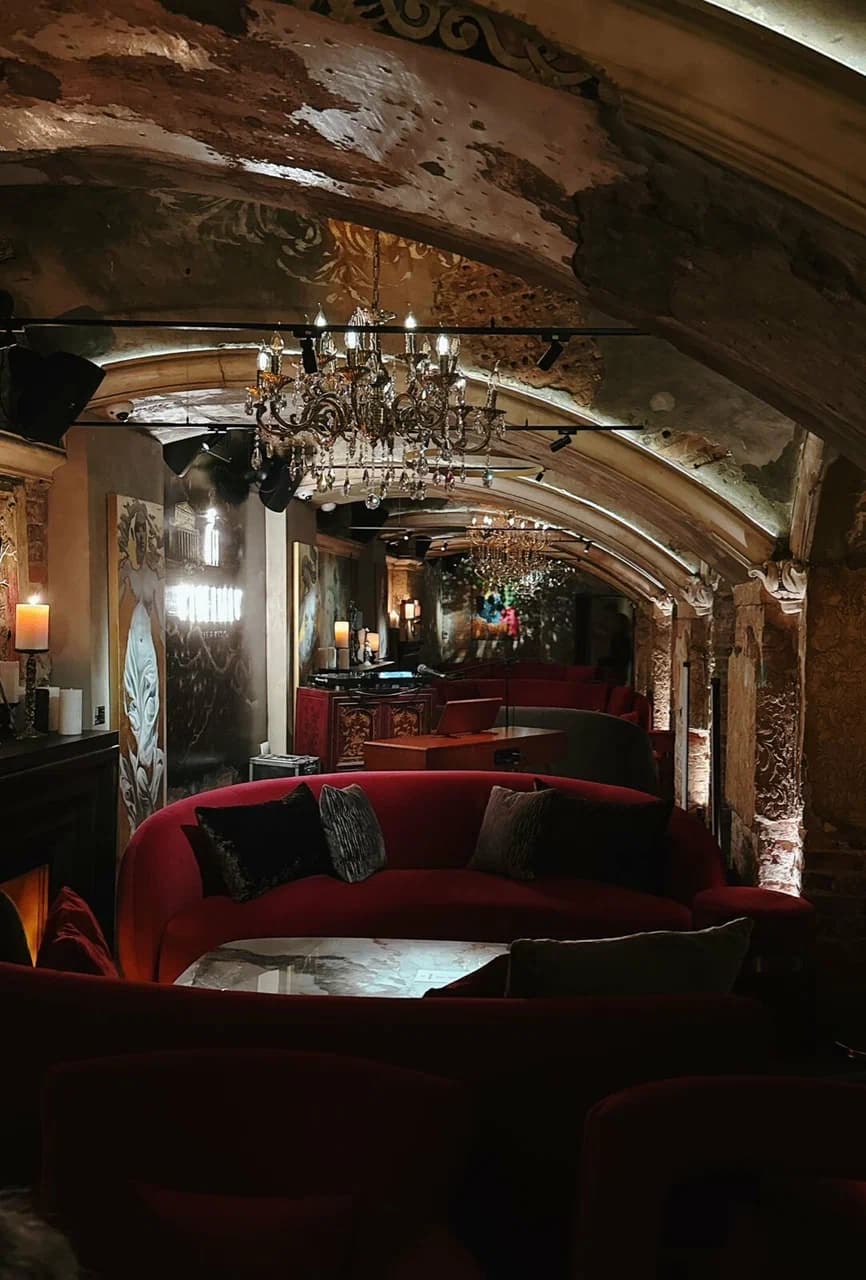 Mendeleev Bar & Music