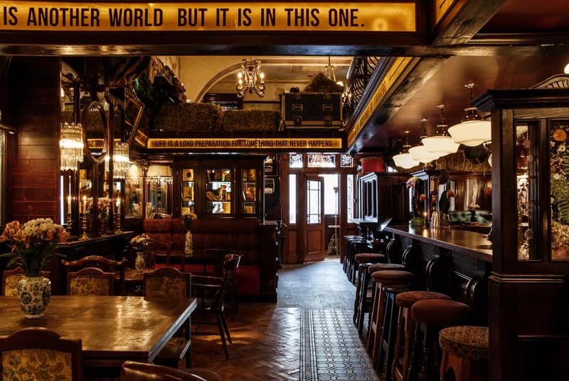 Abbey players pub