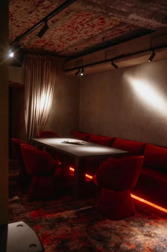 Mendeleev. Bar & Music