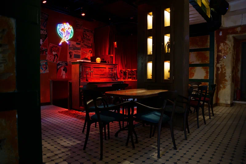 Big Easy Bar